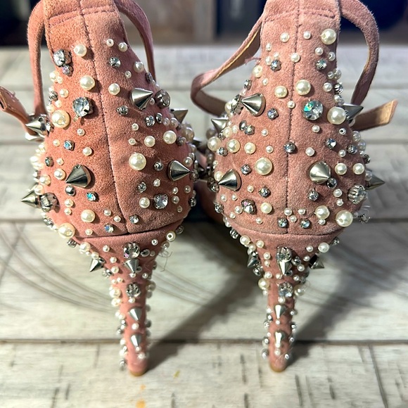 ♥️GIANNI BINI suede pink bedazzled heels - Picture 4 of 6
